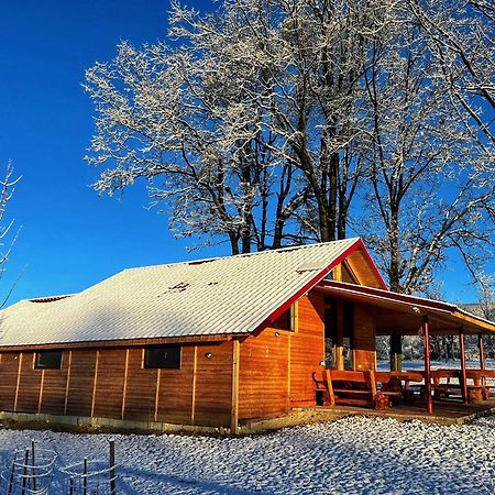 Villa Casuta Din Stejari-Transalpina Novaci-Străini Exterior foto